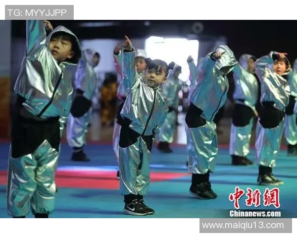 运动街舞战术解析深圳街舞队包夹体系与体育融合探讨