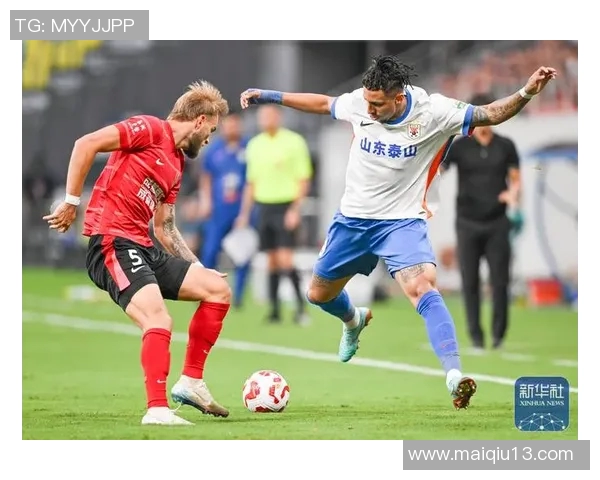 成都足球队在最新足球战术排行榜中荣获第八名展现出强劲实力与潜力